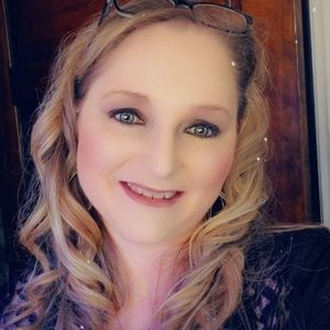 Meet your Posher, Tonia